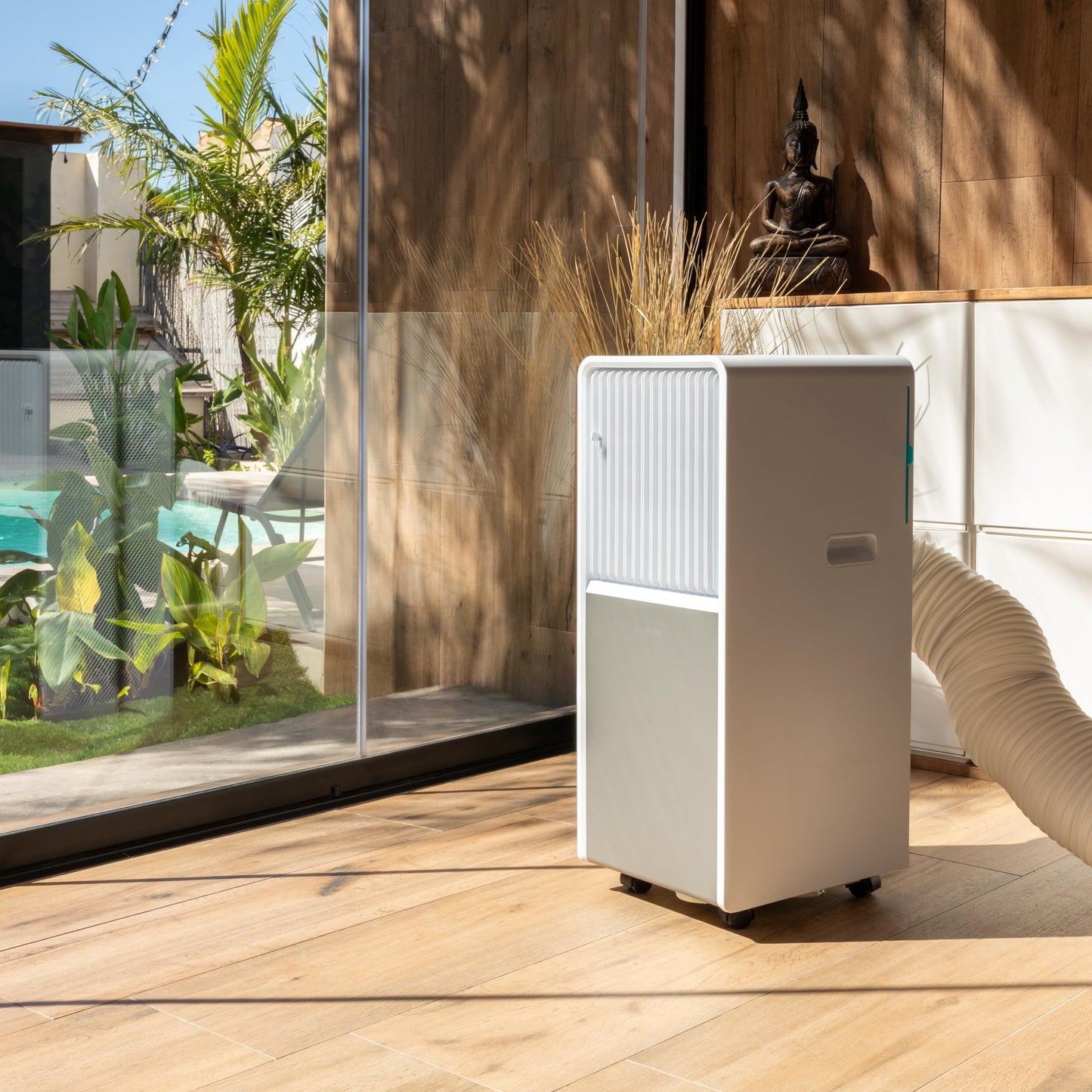 Cecotec ForceClima 9450 Aire Acondicionado Portátil 9000 BTU Bomba de Calor LED Mando 16 m² Blanco